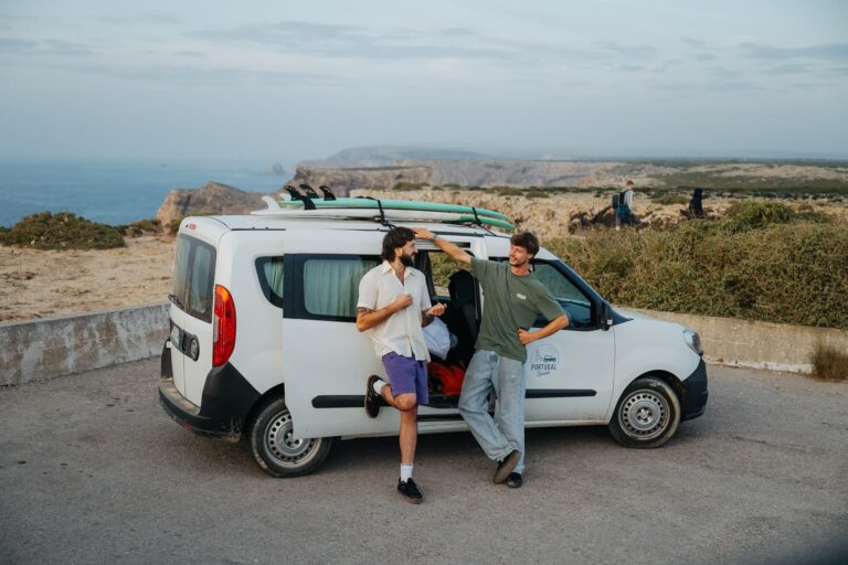 Road trip Portugal minivan