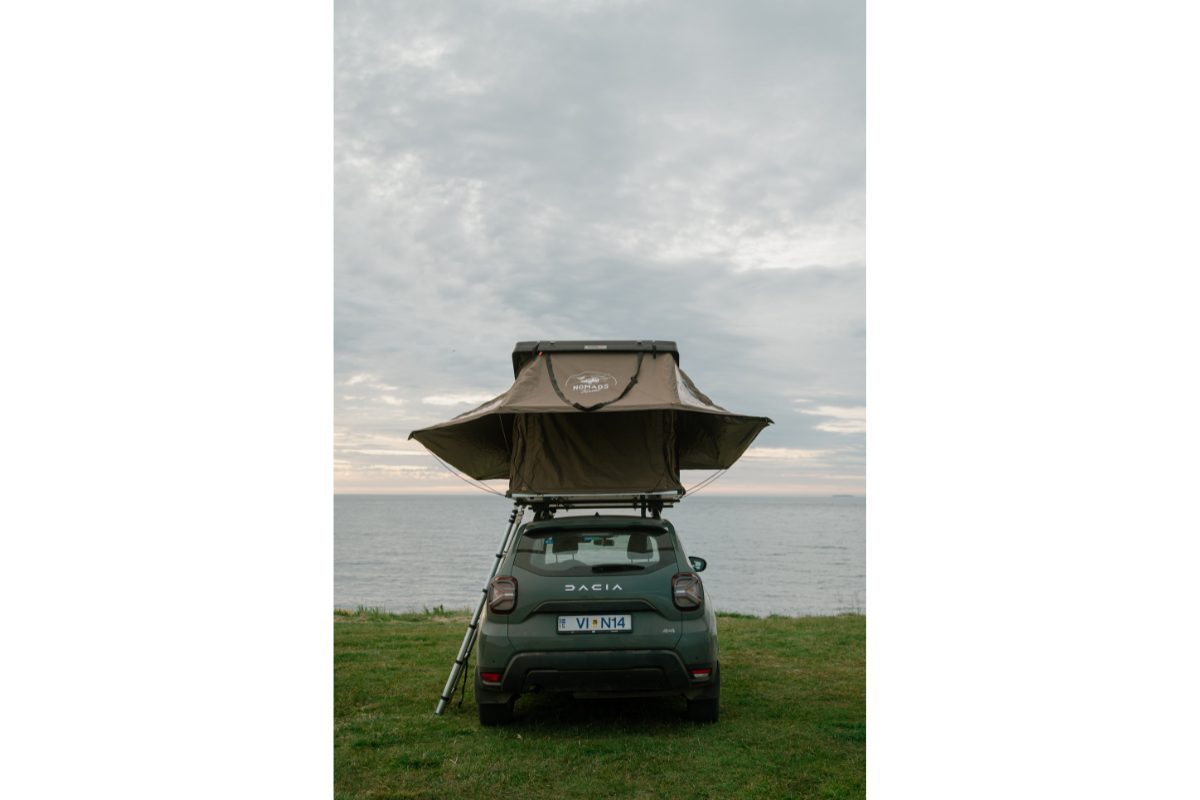 Roof tent in Iceland
