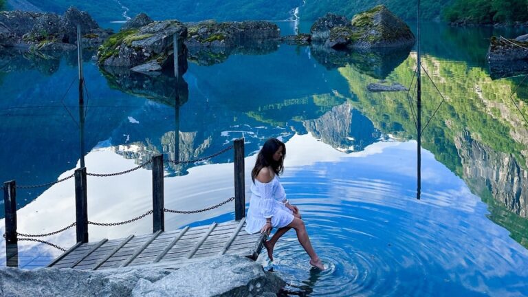 Lac Norvège Léa Miroir