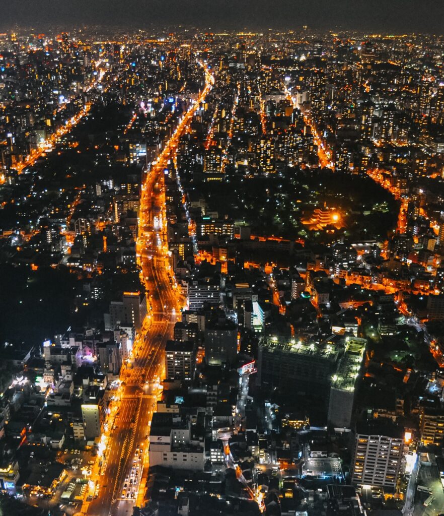 roadtrip door Japan – reizen in Japan – Japans landschap – natuur in Japan – cultuur in Japan – traditionele Japanse architectuur – Japanse tempel – streetfood in Japan – Japanse bergen – reizen met de auto in Japan – lokale ervaringen Japan – authentiek Japan – verborgen plekken Japan – Japanse stad – landelijke Japan – Japan in de herfst – Japan in de lente – avontuurlijke reis Japan – uitzicht in Japan – Japan Nomads reis