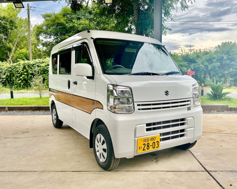 Japan Nomads - Roadtrip Japan - Camper Japan - Van Japan