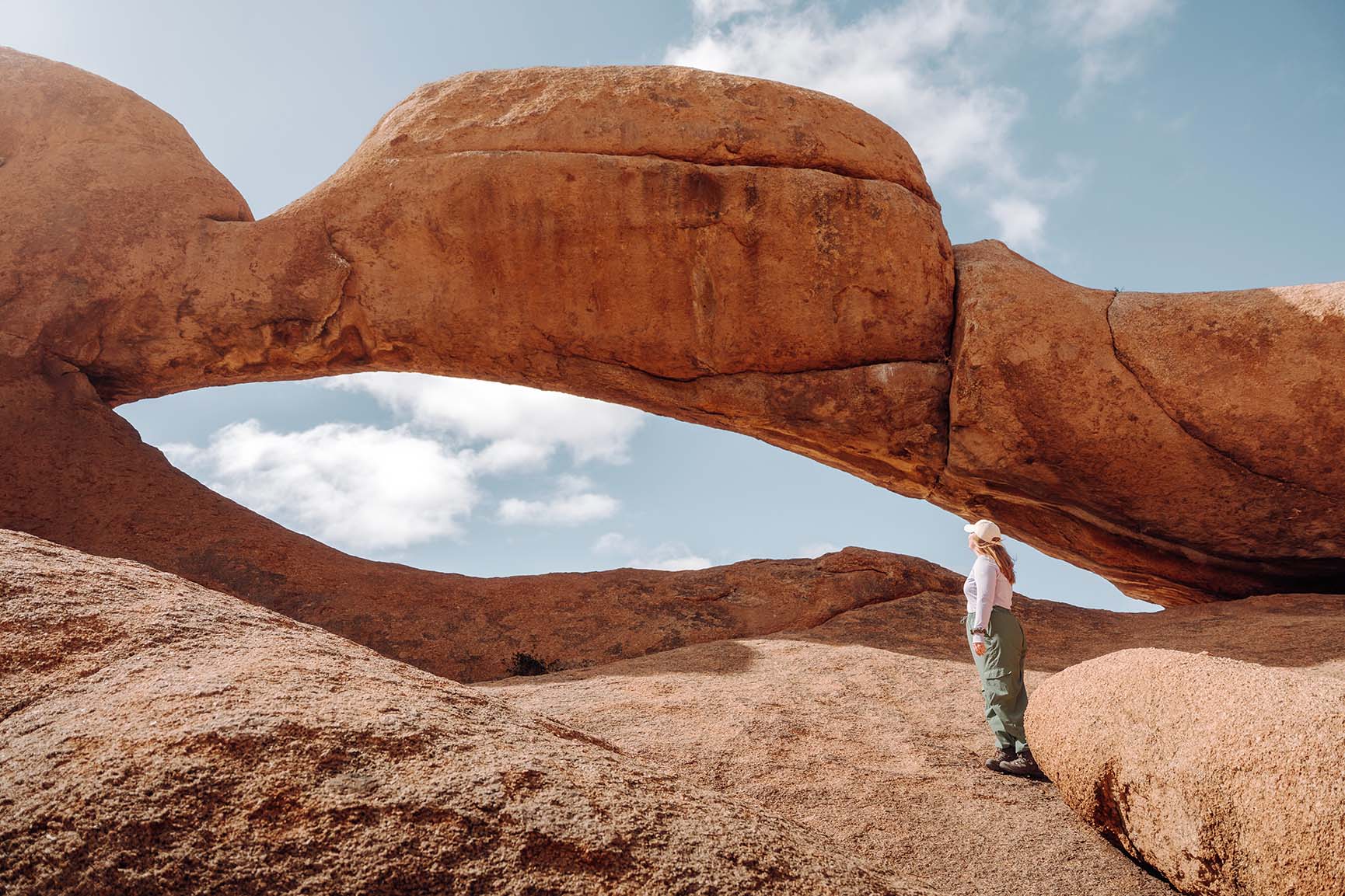 La Spitzkoppe en Namibie lors d'un road trip de groupe en Namibie