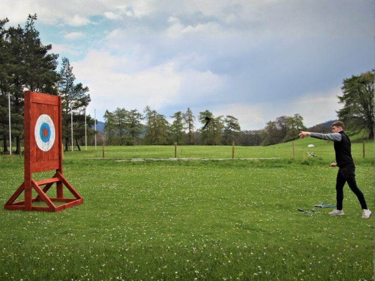 Scotland Nomads - Activities - Axe throwing