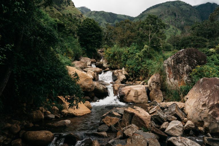waterval in sri lanka, udawalawe