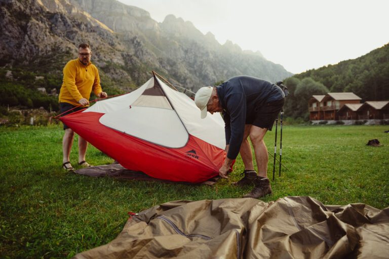 tent tijdens een trektocht in Albanië