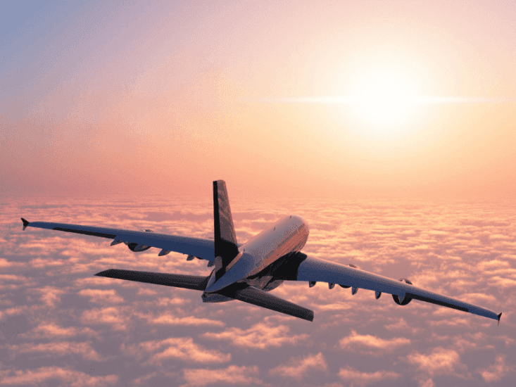 Vliegtuig terug naar Tirana na de Balkan Trail