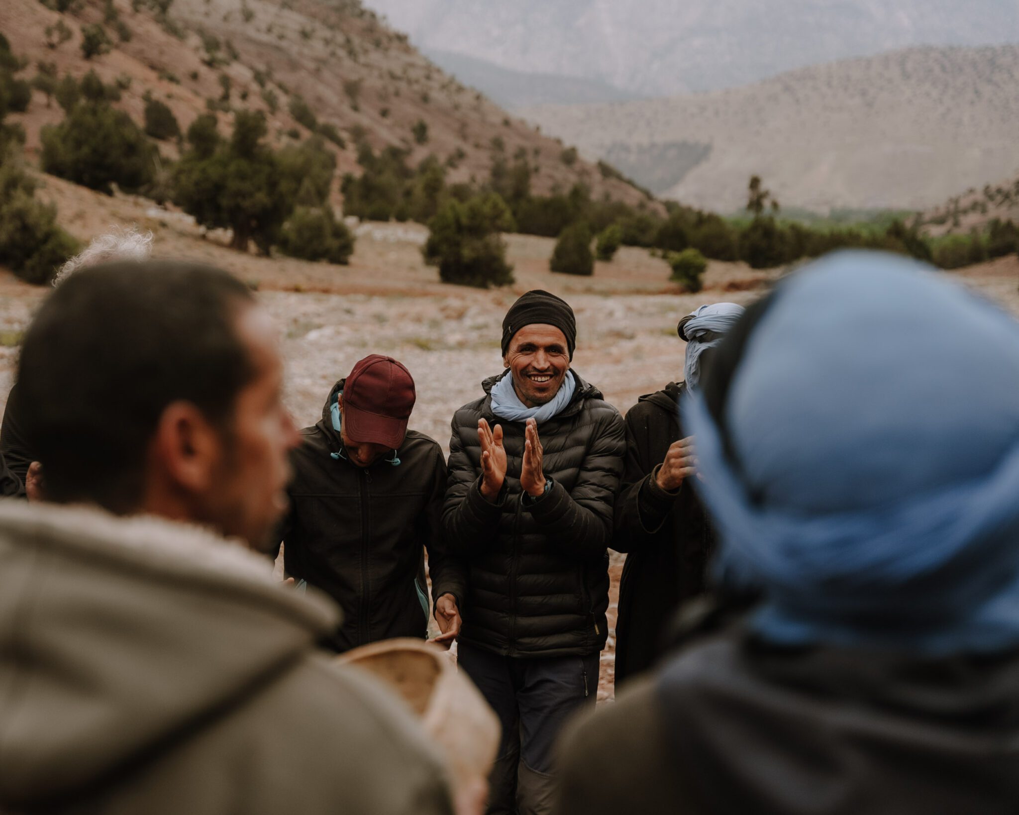 guides locaux au maroc dans l'atlas pendant l'atlas trail