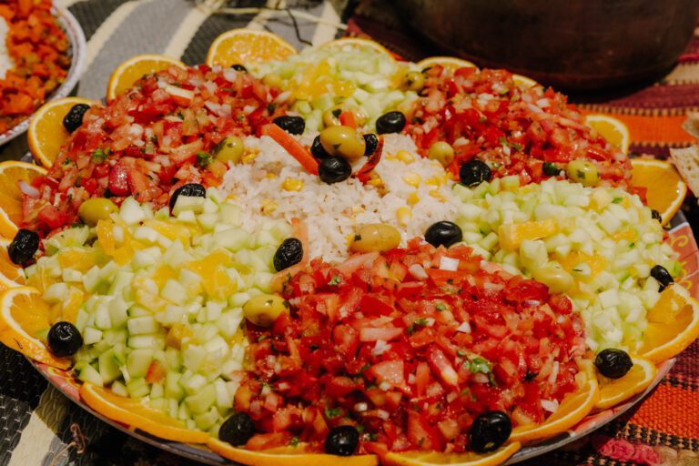 nourriture fraiche dans l'atlas pendant une randonnée