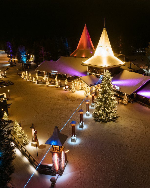 Santa Claus Village Rovaniemi Laponie Finlande, cercle arctique