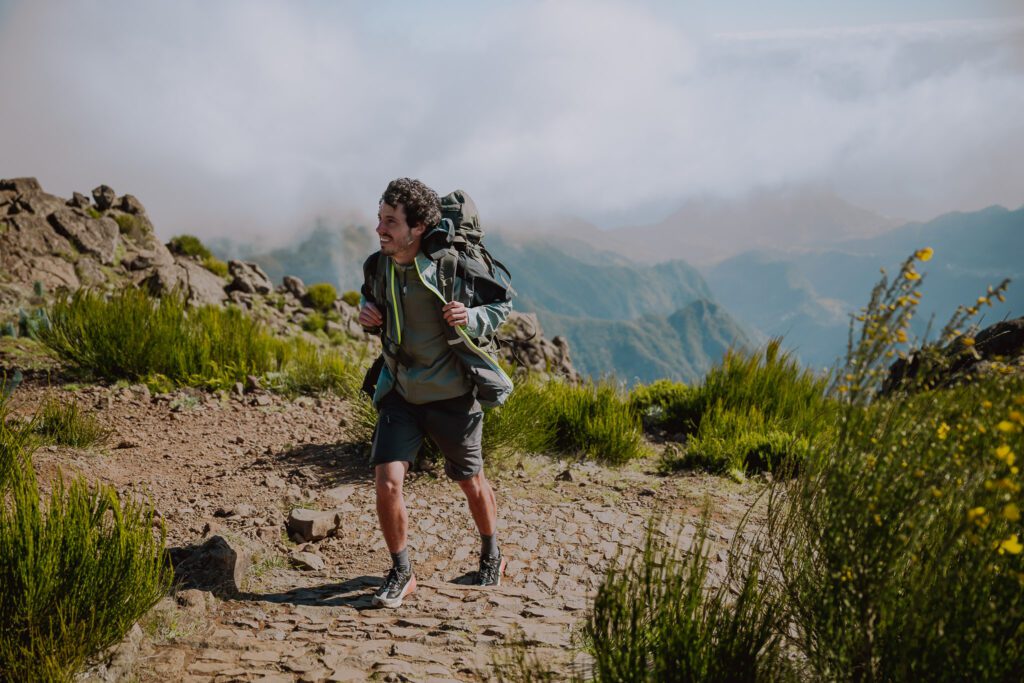 Madeira Wandelwegen - Wandelpaden op Madeira - Madeira hiking trails - Sentiers de randonnée de Madère
