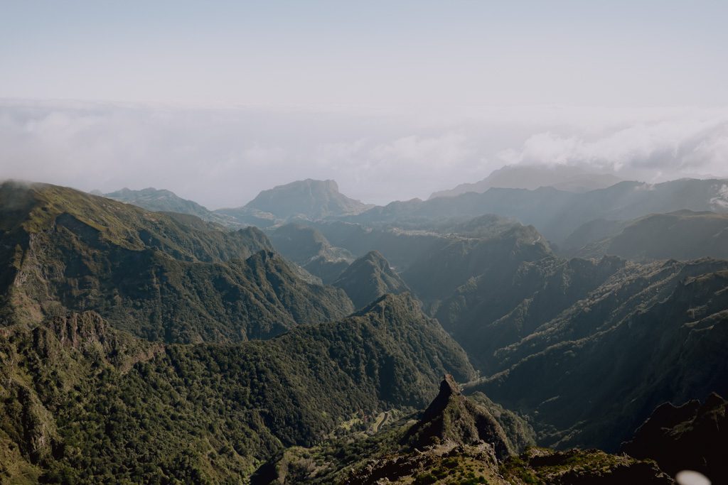 Gipfel und Wolken Madeira