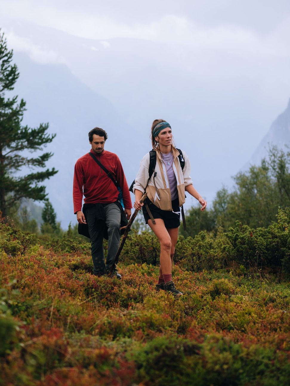 2 Wanderer in Norwegen - Kajakfahren - Norwegen Fjord - Wandern in Norwegen - Kayaking - ab Flughafen Brüssel