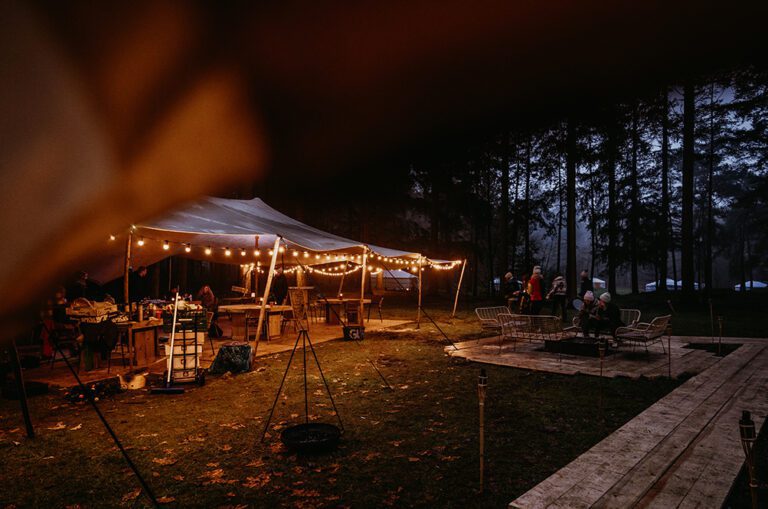 Gezellige ontmoetingsruimte winterwoods