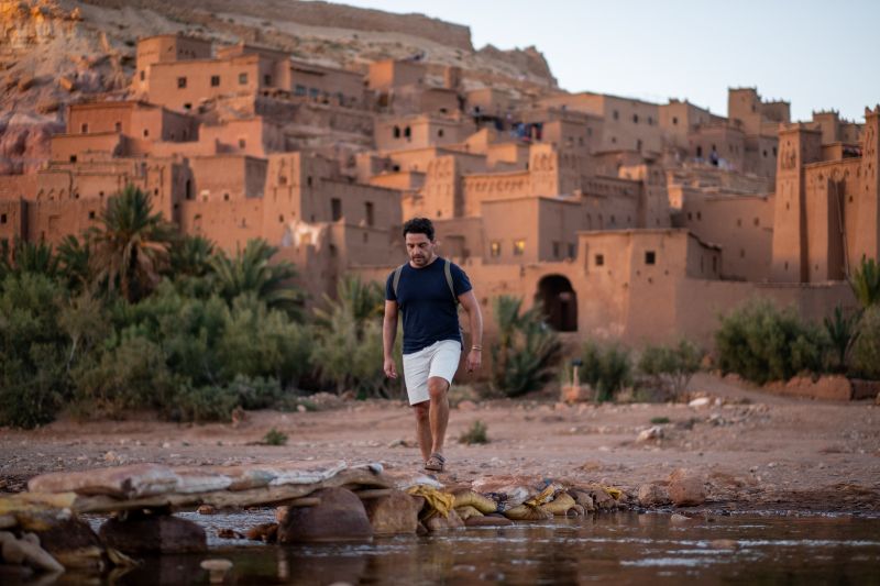 Man in front of Ait Ben Haddou